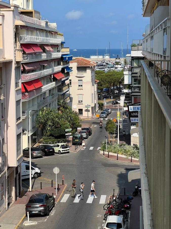 Studio Confort 35m2 Climatisé, tout se fait à pied!