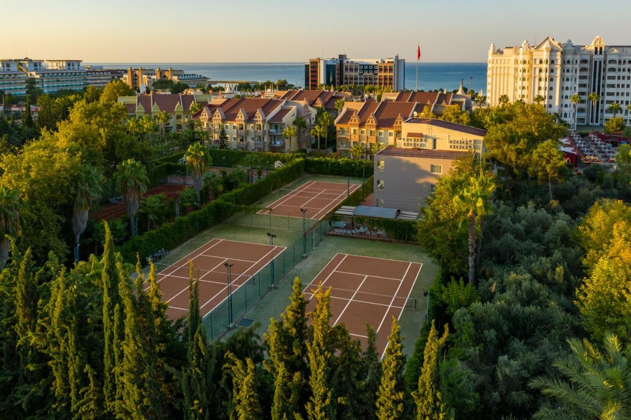 Tennis court: Sentido Kamelya Fulya Hotel & Aqua - Ultra All Inclusive