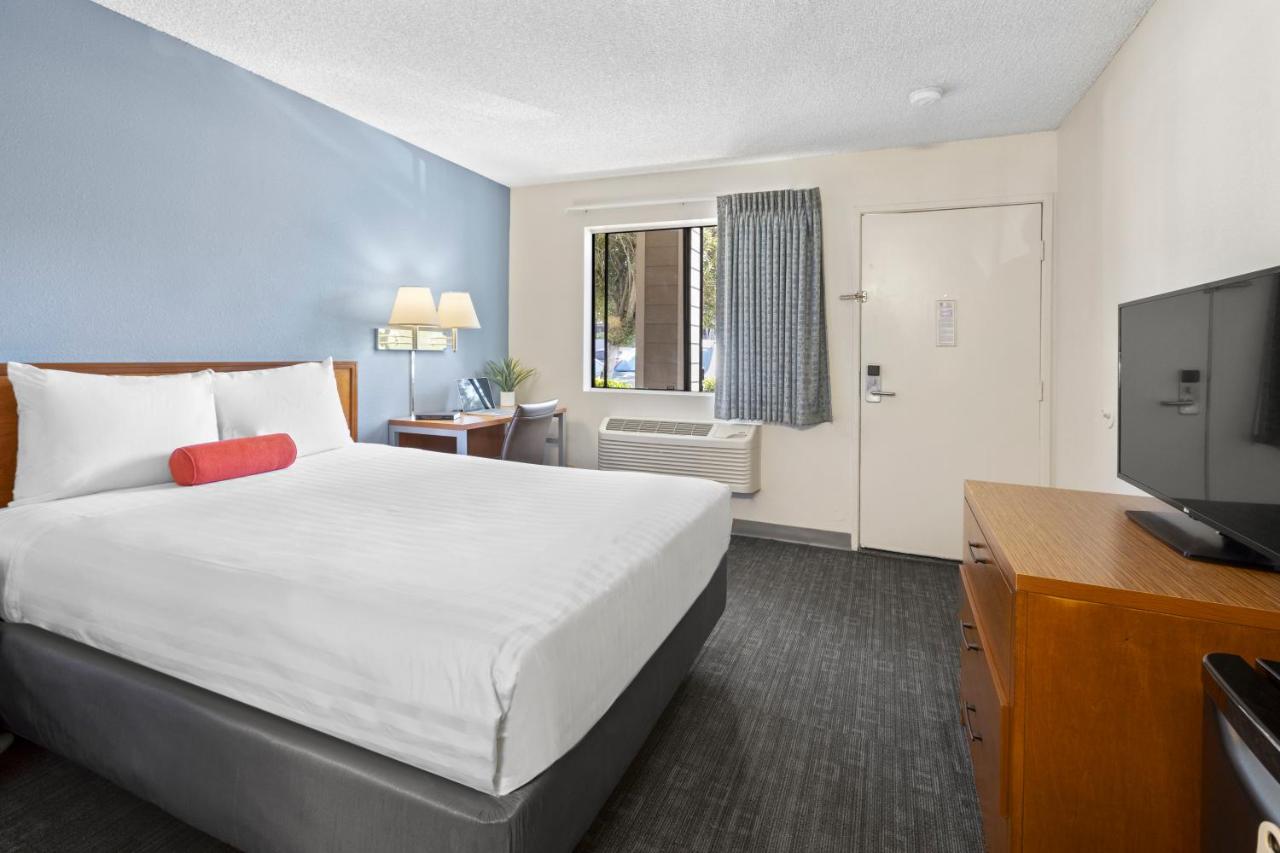 Good Nite Inn Calabasas — photo 12