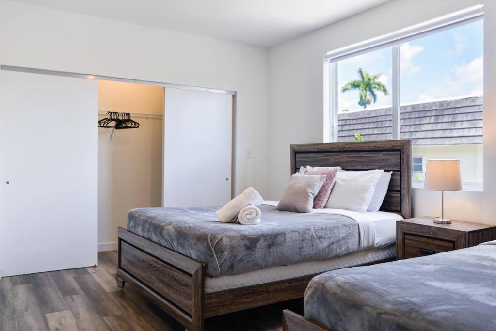 Awesome 3BR Townhouse 15minutes from the Beach - 4