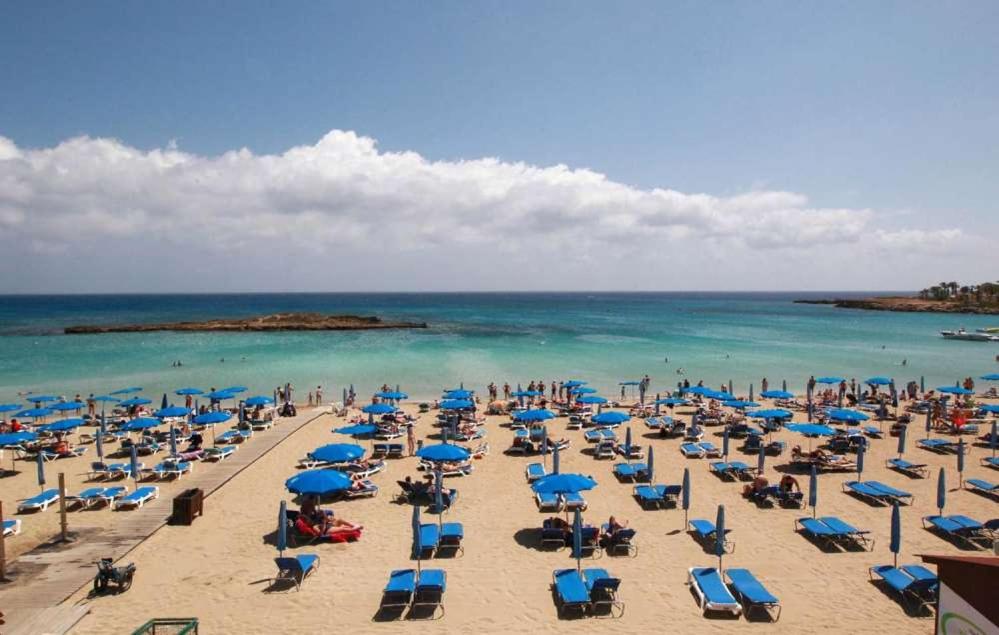 Constantinos the Great Beach Hotel photo