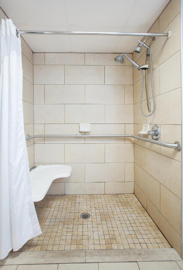 Image: Holiday Inn Express Winston-Salem by IHG