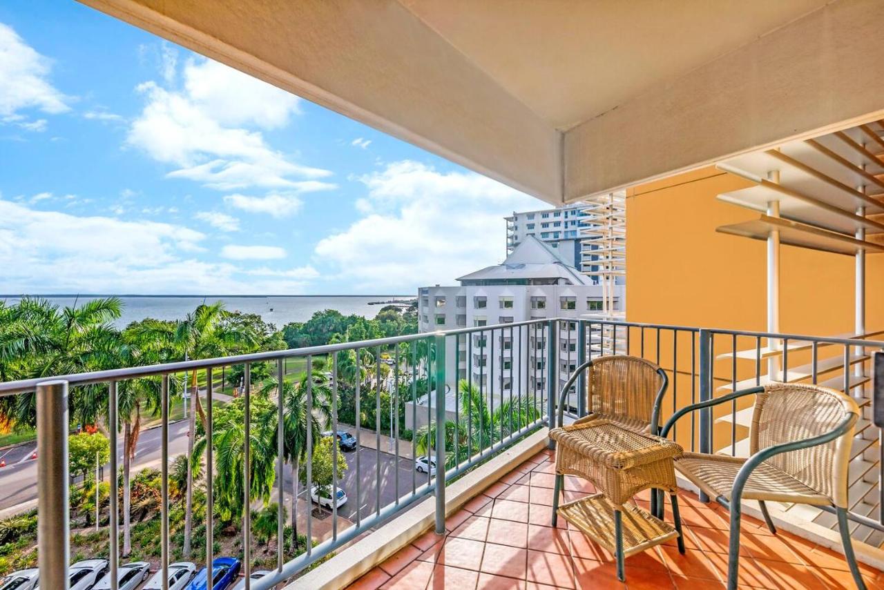 Esplanade Poolside Living With Lush Balcony Vistas ダーウィン 22年 最新料金