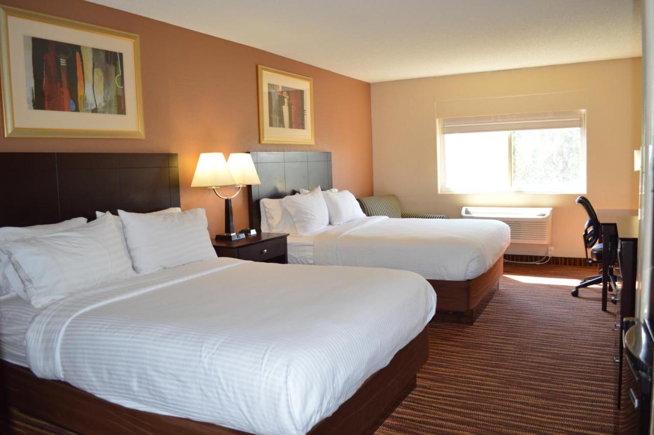 First Choice Inn at the Swell — photo 16