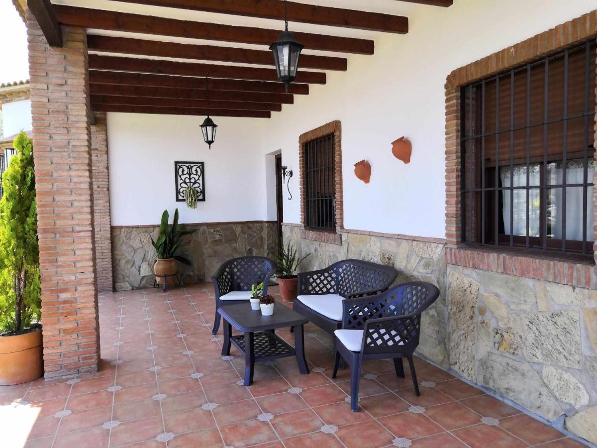 Casa Mirador Las claras Con Piscina privada jardin y AireAcodicionado,  Iznate – Precios actualizados 2023
