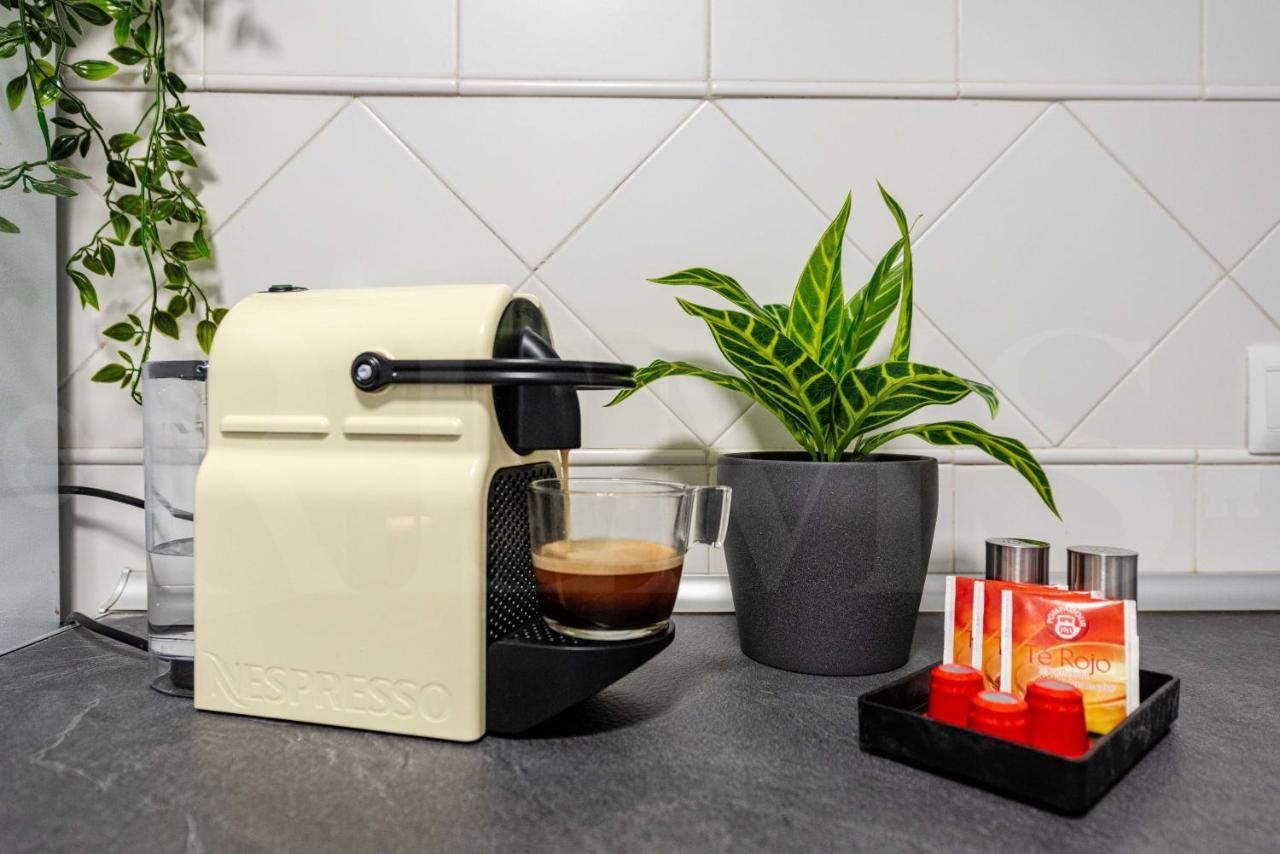 Modern Studio with Private Rooftop Terrace by REMS - 4