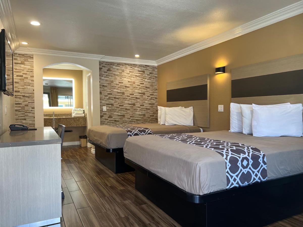Walnut Inn & Suites West Covina — photo 23
