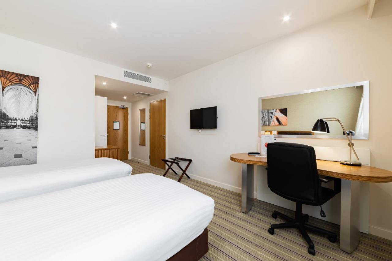 Holiday Inn WINCHESTER - Laterooms