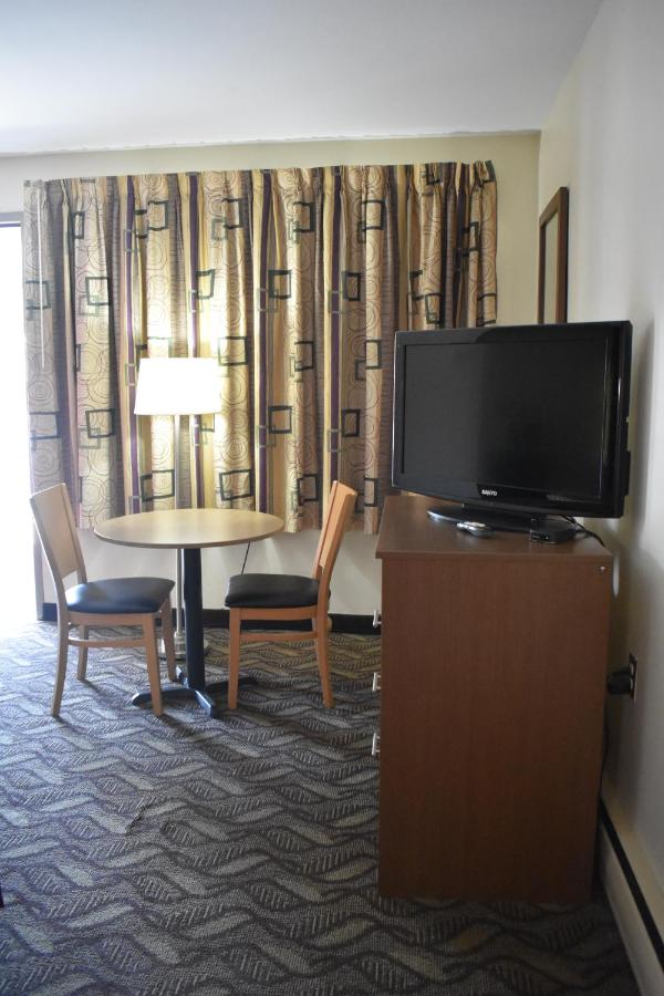 Pittsburgh Motel — photo 14
