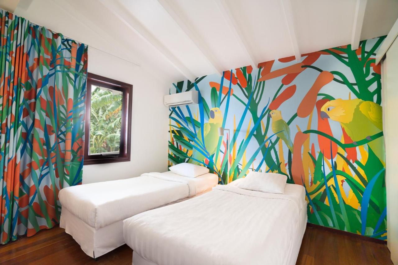 Papagayo Beach Resort photo