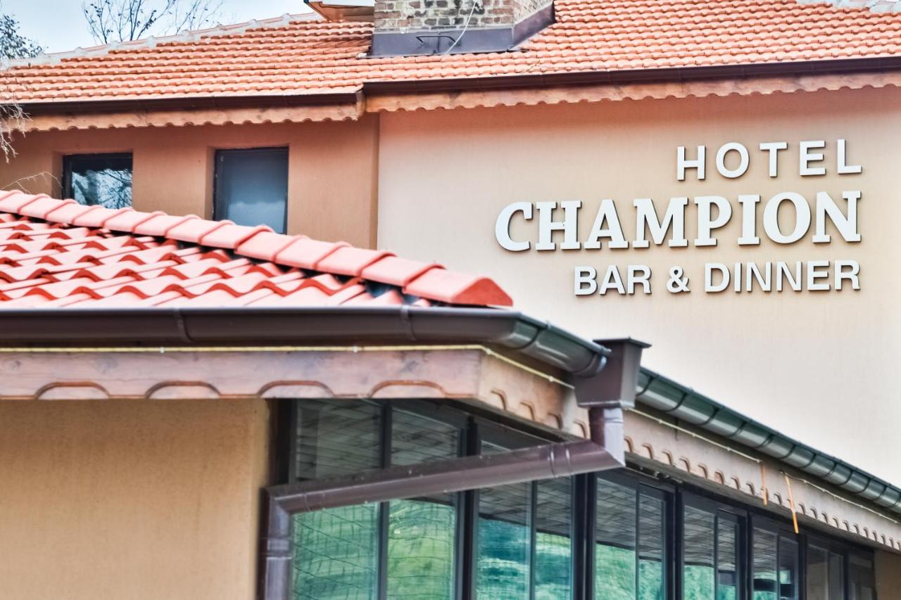 Hotel Champion (Bulgária Kazanluk) Booking.com
