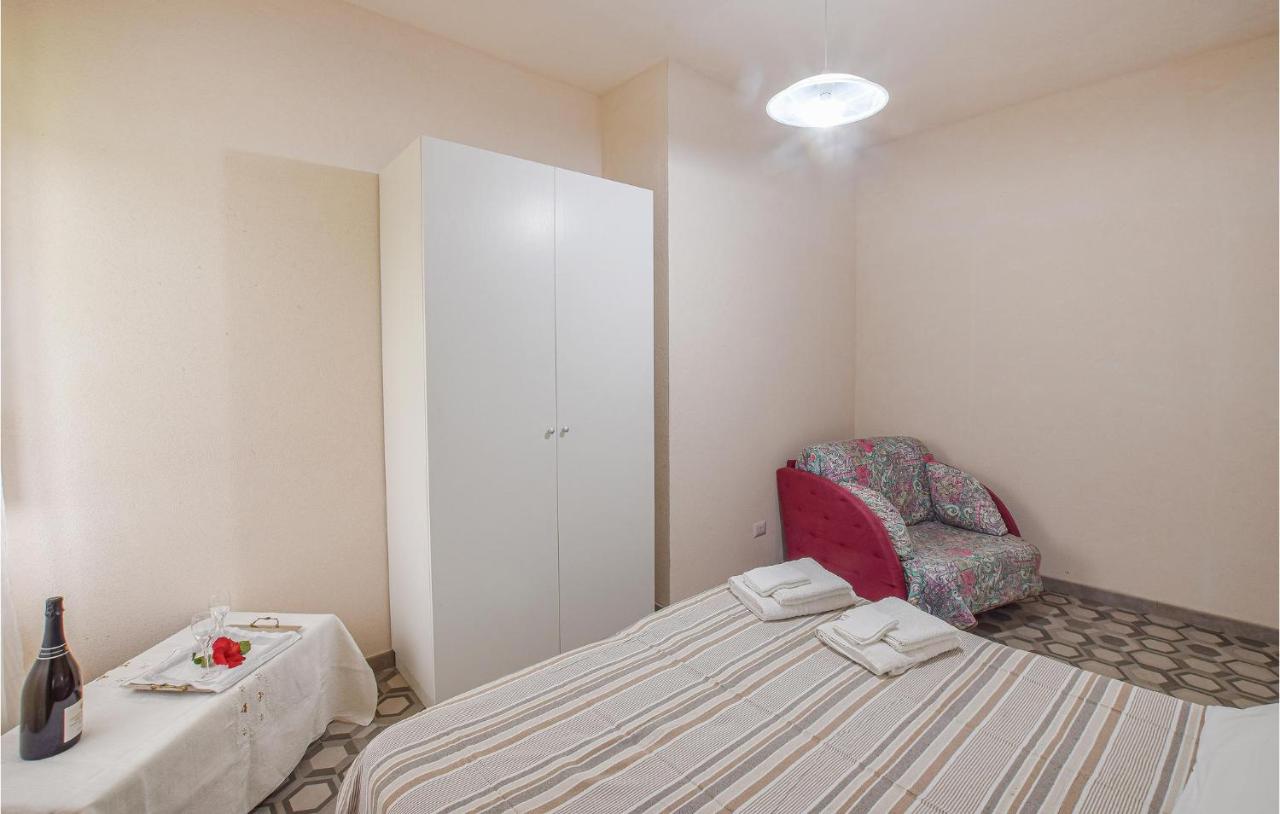 Awesome Apartment In Zambrone With 1 Bedrooms And Wifi photo