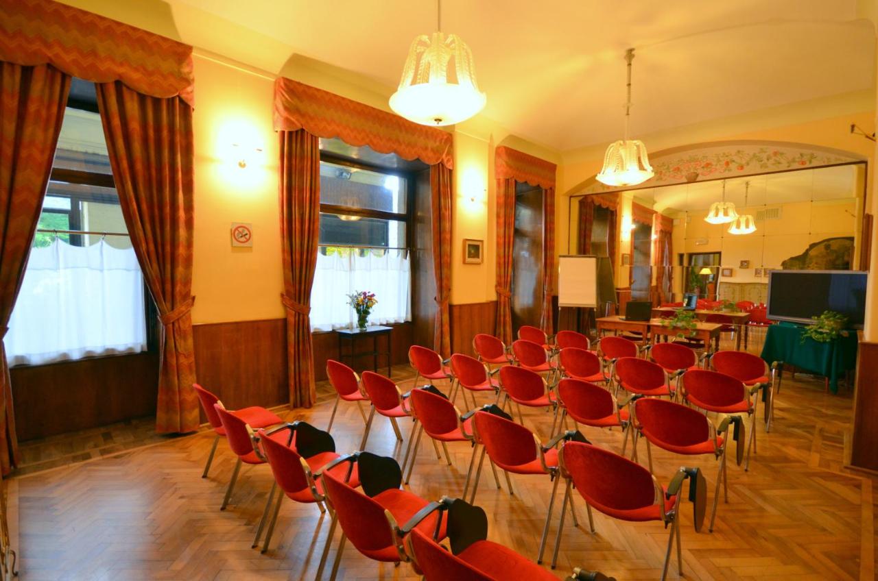 Hotel Roma e Rocca Cavour photo