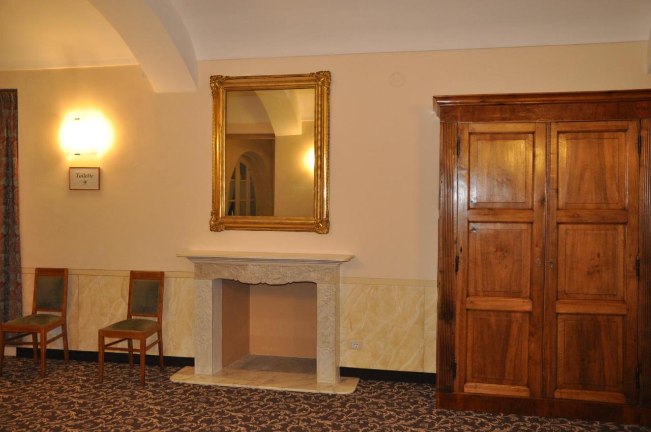 Hotel Roma e Rocca Cavour photo