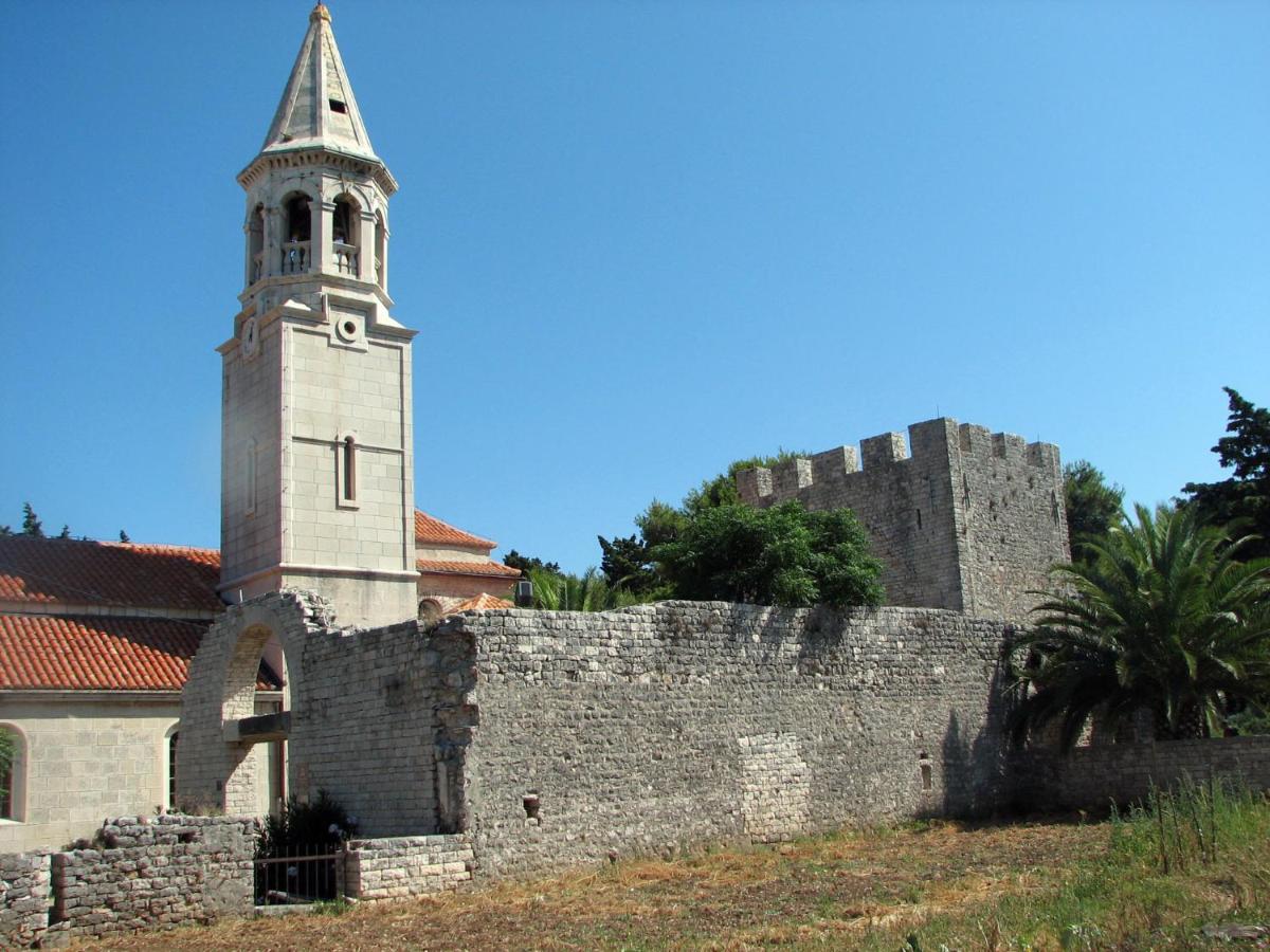 zajednički samostan bol