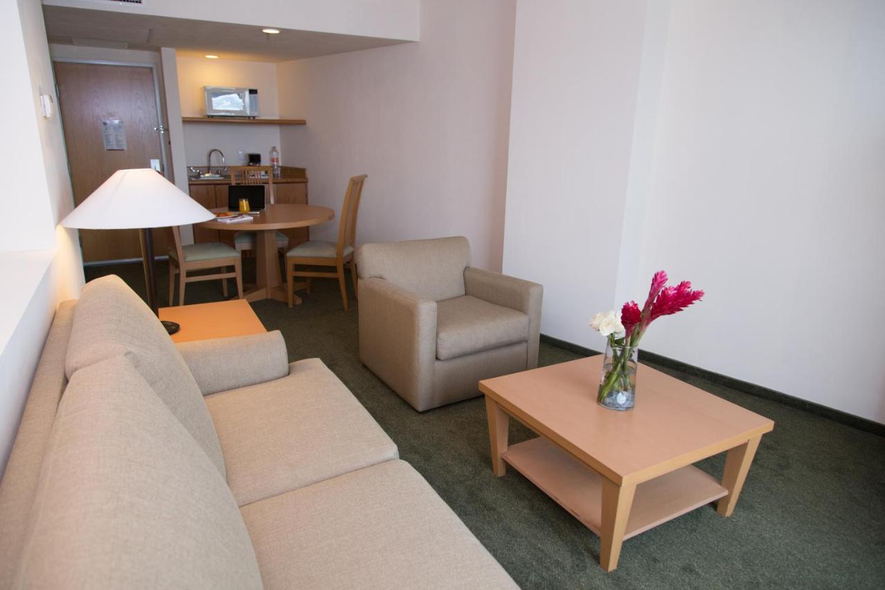 Fiesta Inn Ecatepec - 5