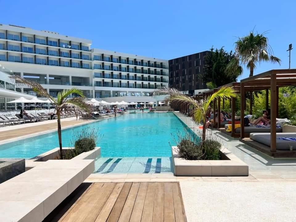 Chrysomare Beach Hotel & Resort photo