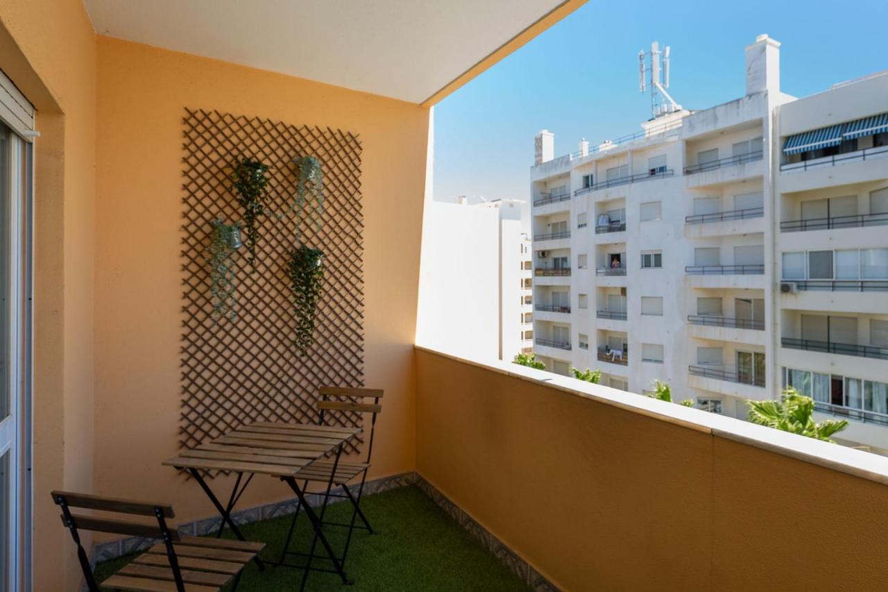 1BR Infante Flat in Quarteira by LovelyStay - 4