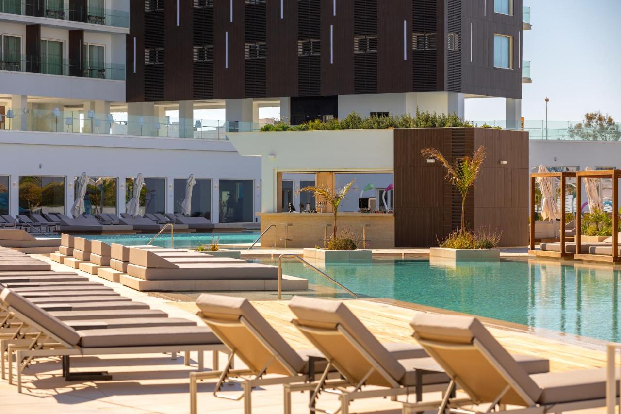 Chrysomare Beach Hotel & Resort photo