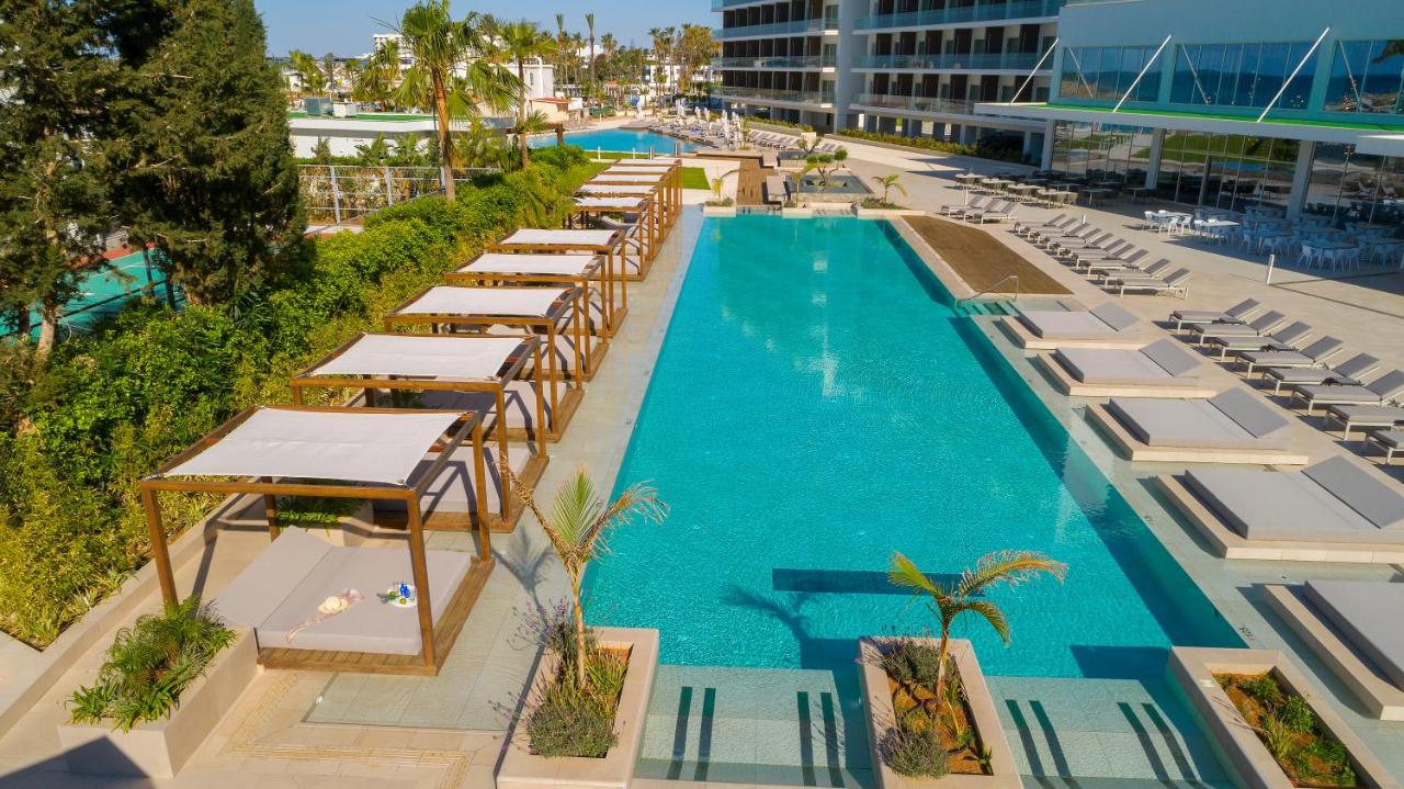 Chrysomare Beach Hotel & Resort photo