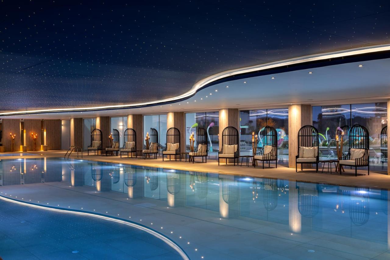 Chrysomare Beach Hotel & Resort photo