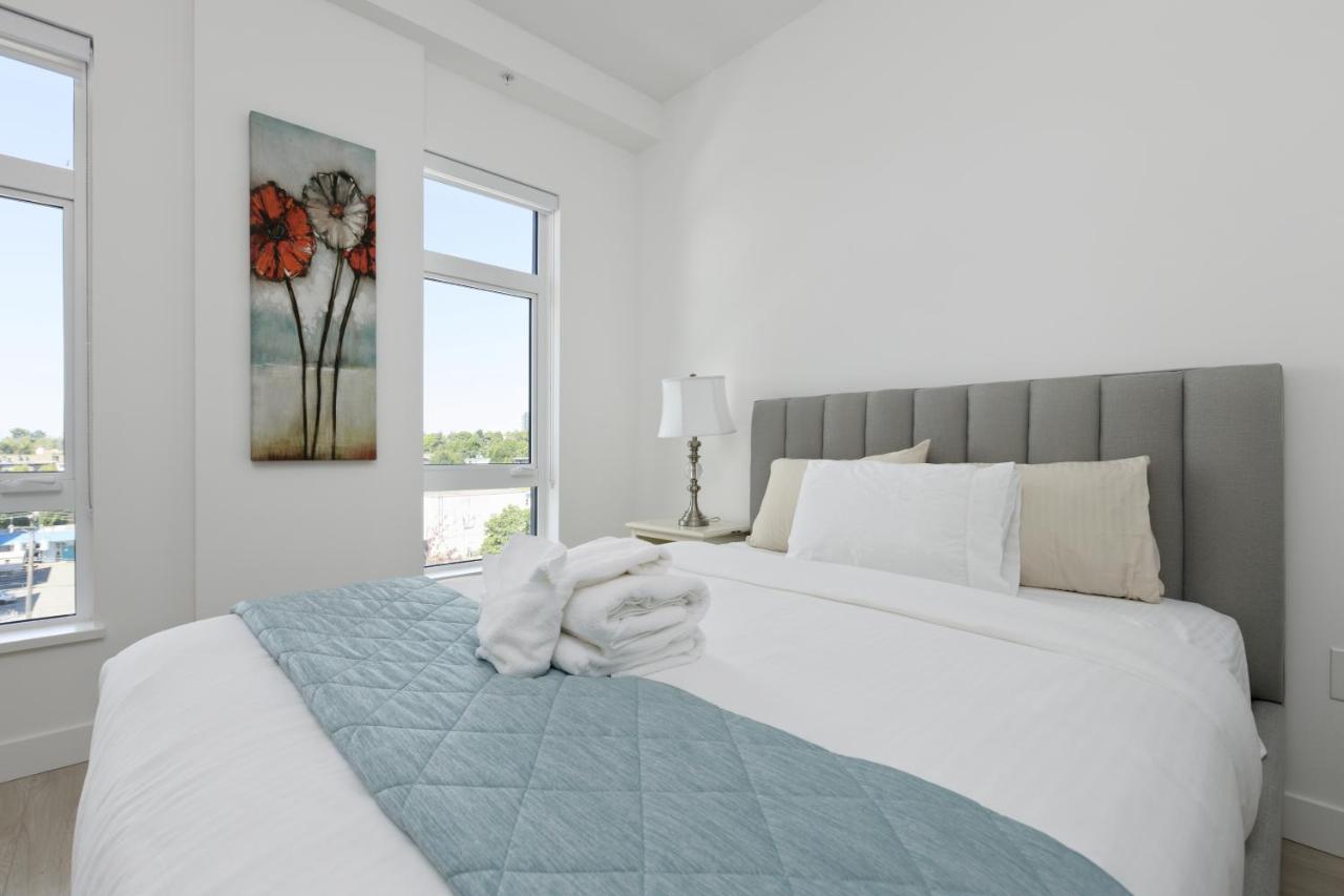 Lovely 2-bedroom condo in Vancouver photo