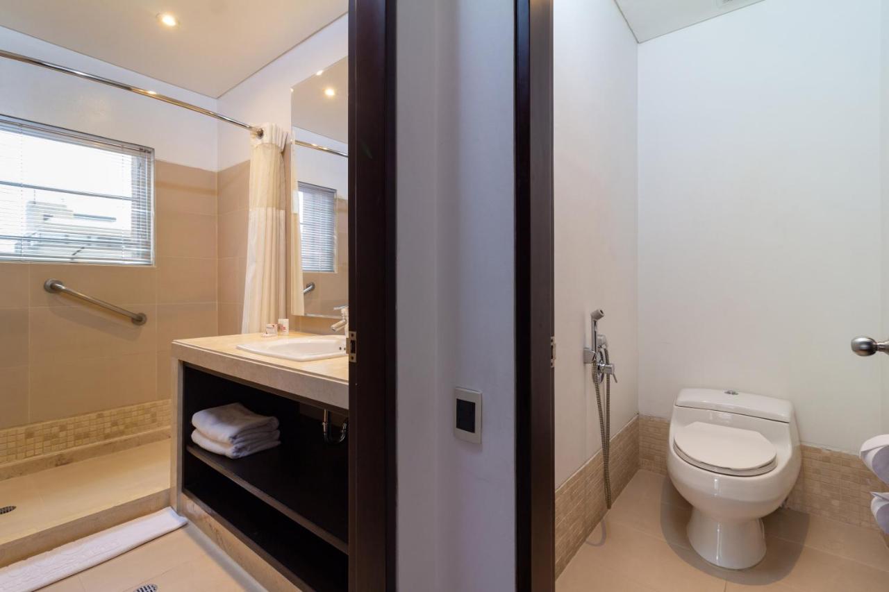 Hotel Madisson Inn Luxury By GEH Suites photo