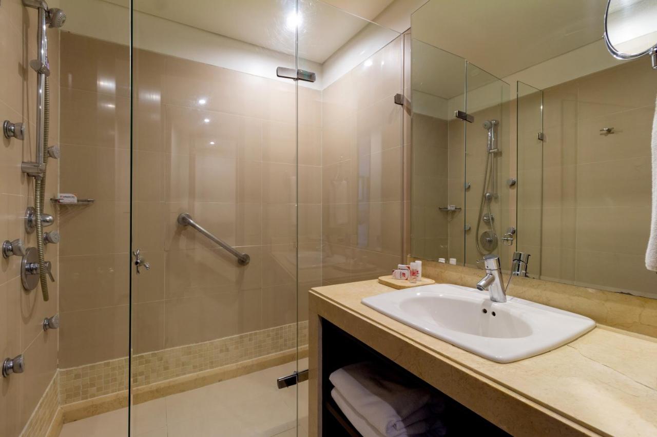 Hotel Madisson Inn Luxury By GEH Suites photo