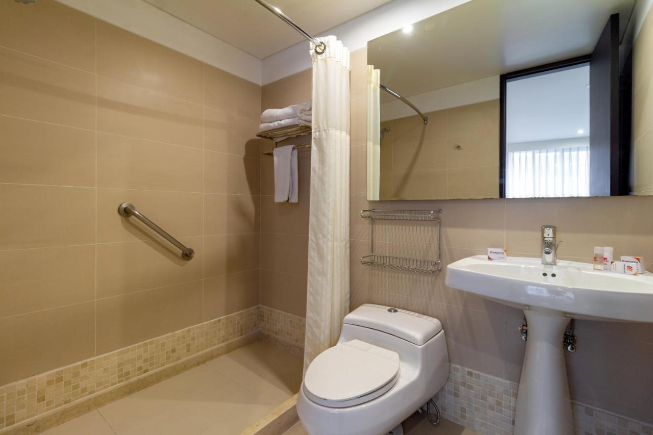 Hotel Madisson Inn Luxury By GEH Suites photo