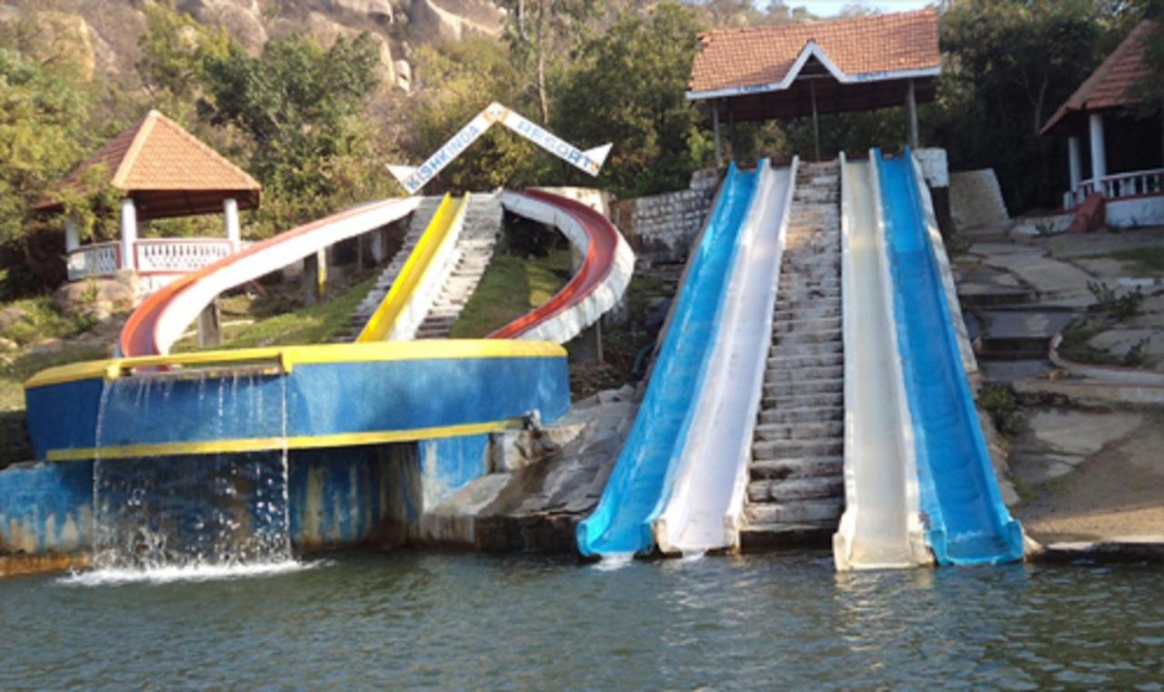 Water park: Kishkinda Heritage Resort