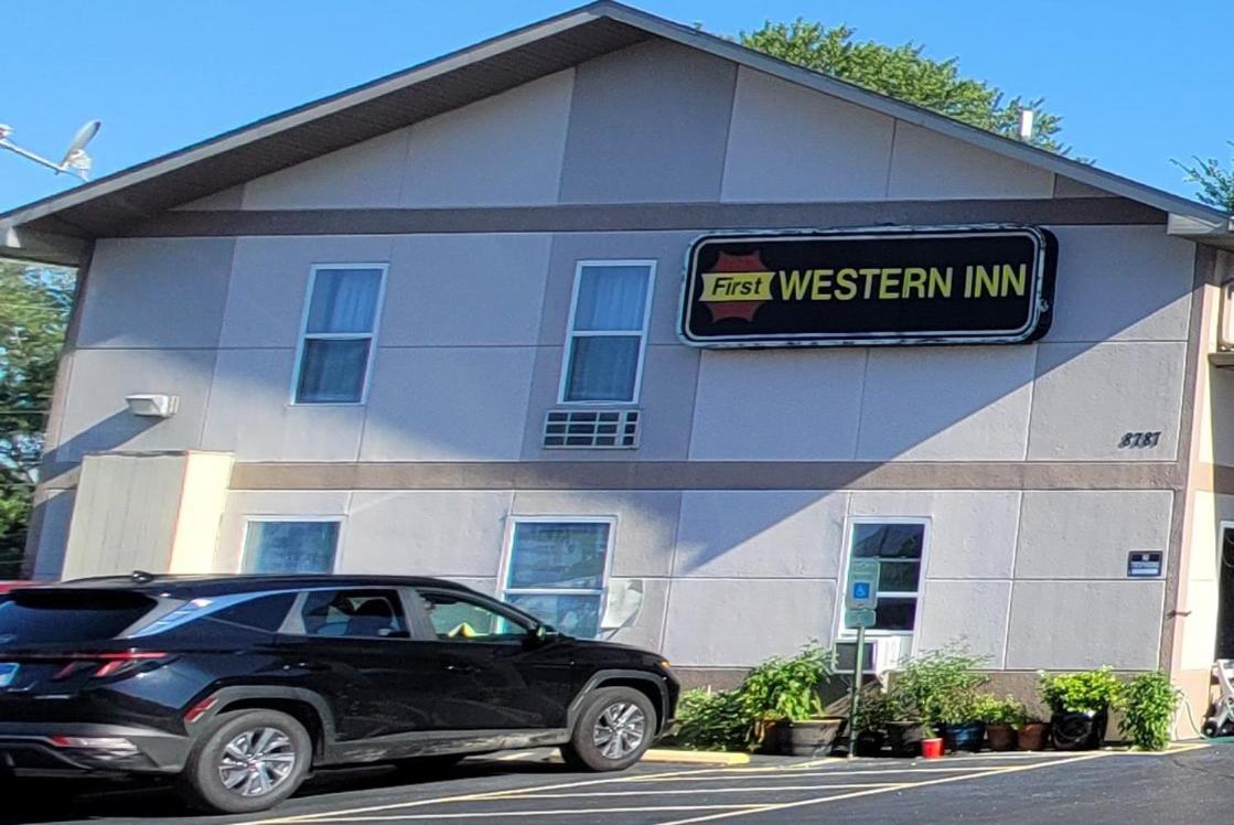 First Western Inn Caseyville — photo 11