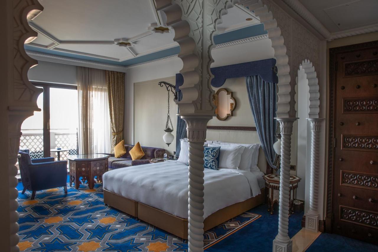 Jumeirah Al Qasr photo