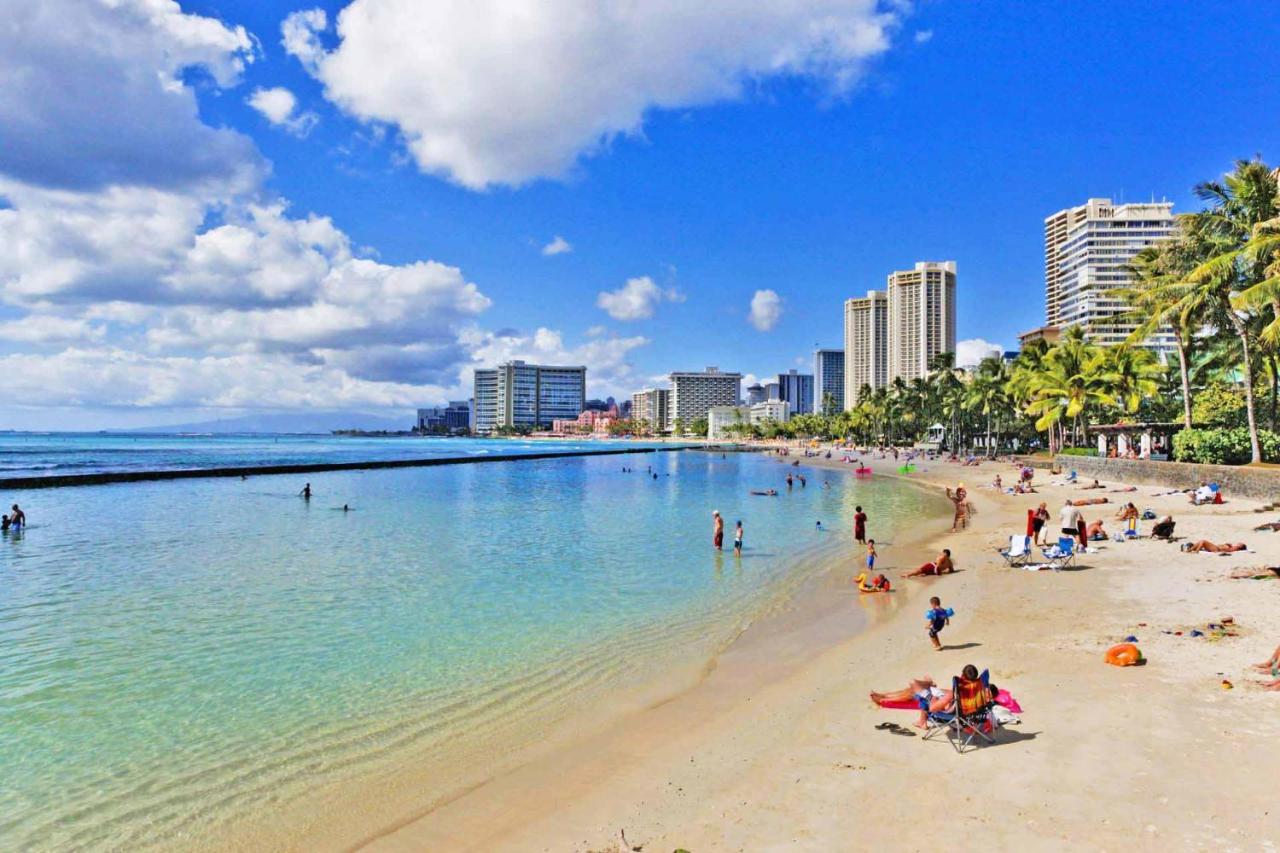 Waikiki Banyan #612-T1 photo