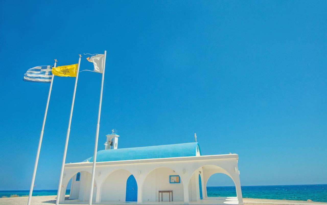 Dome Beach Marina Hotel & Resort photo