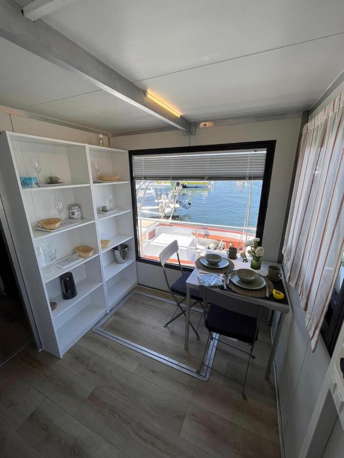 ALMALO Floating House - Casa Galleggiante photo