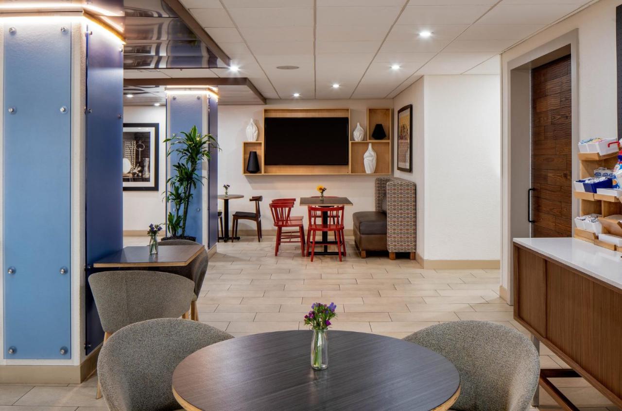 Budget Inn Express — photo 22