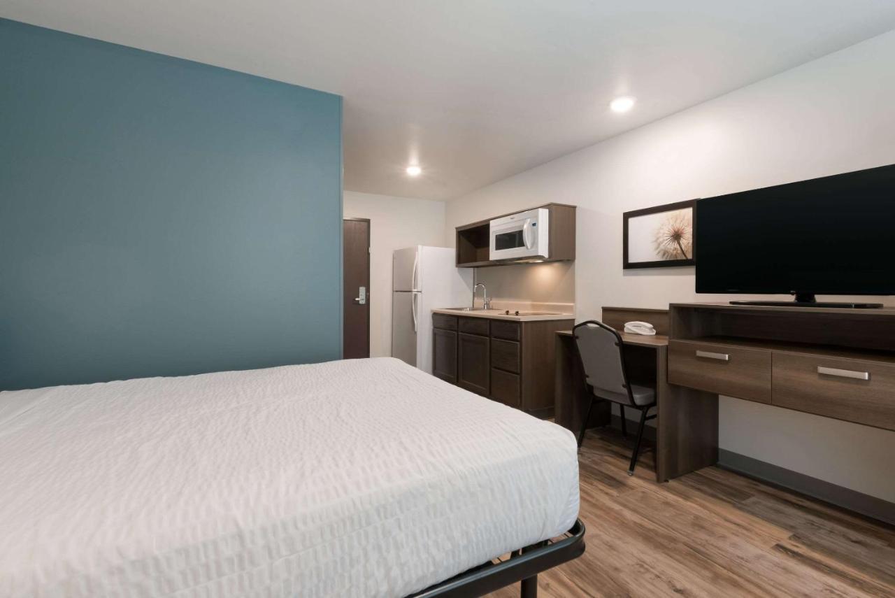 WoodSpring Suites Philadelphia Northeast — photo 17