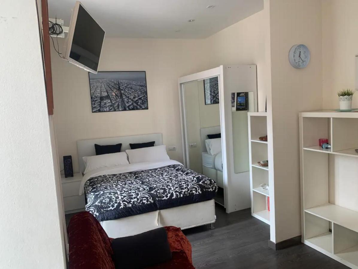 Nice apartment close to park Guell1 - 2