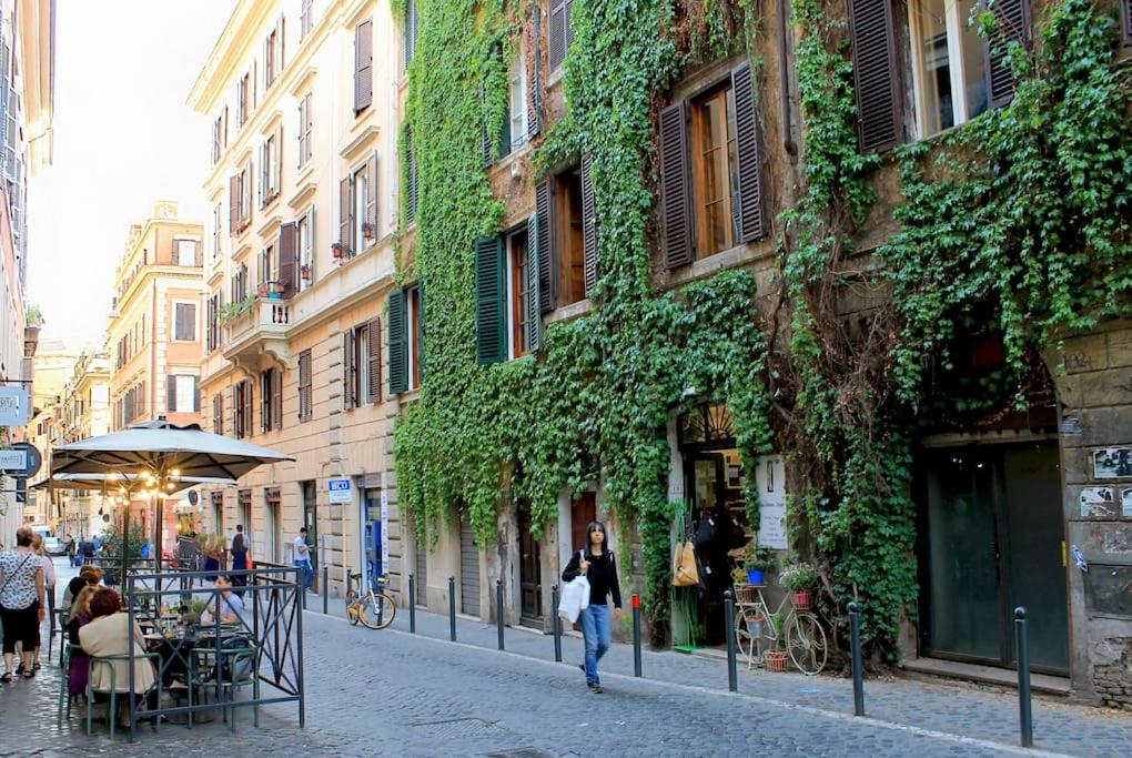 Near Colosseum by Varental 2BR + 1SB - 2