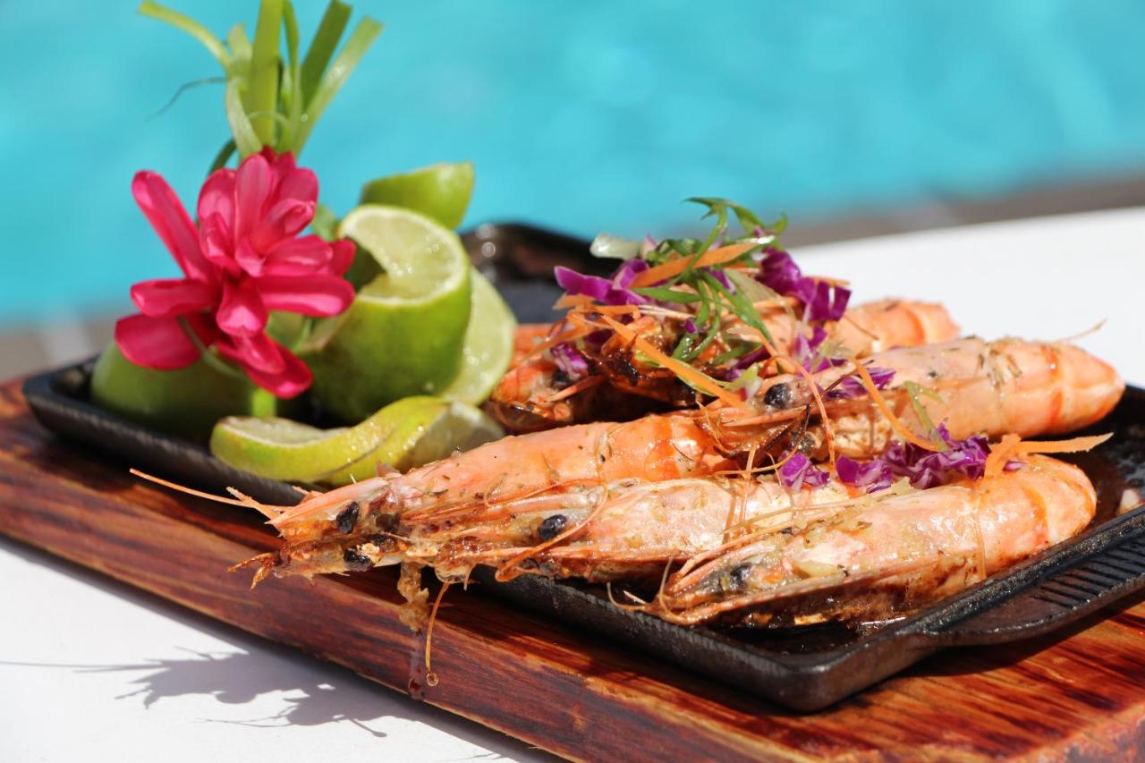 Muri Beach Club Hotel photo
