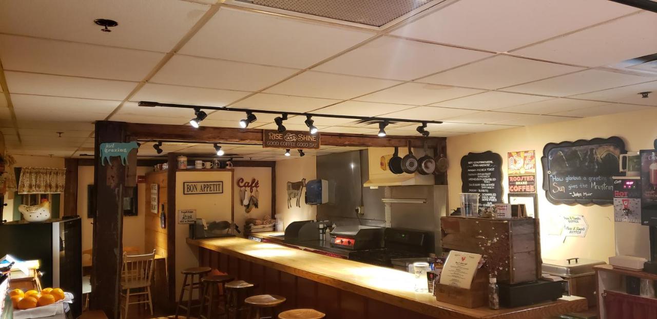 The Common Man Inn & Lodge, Plymouth — photo 11