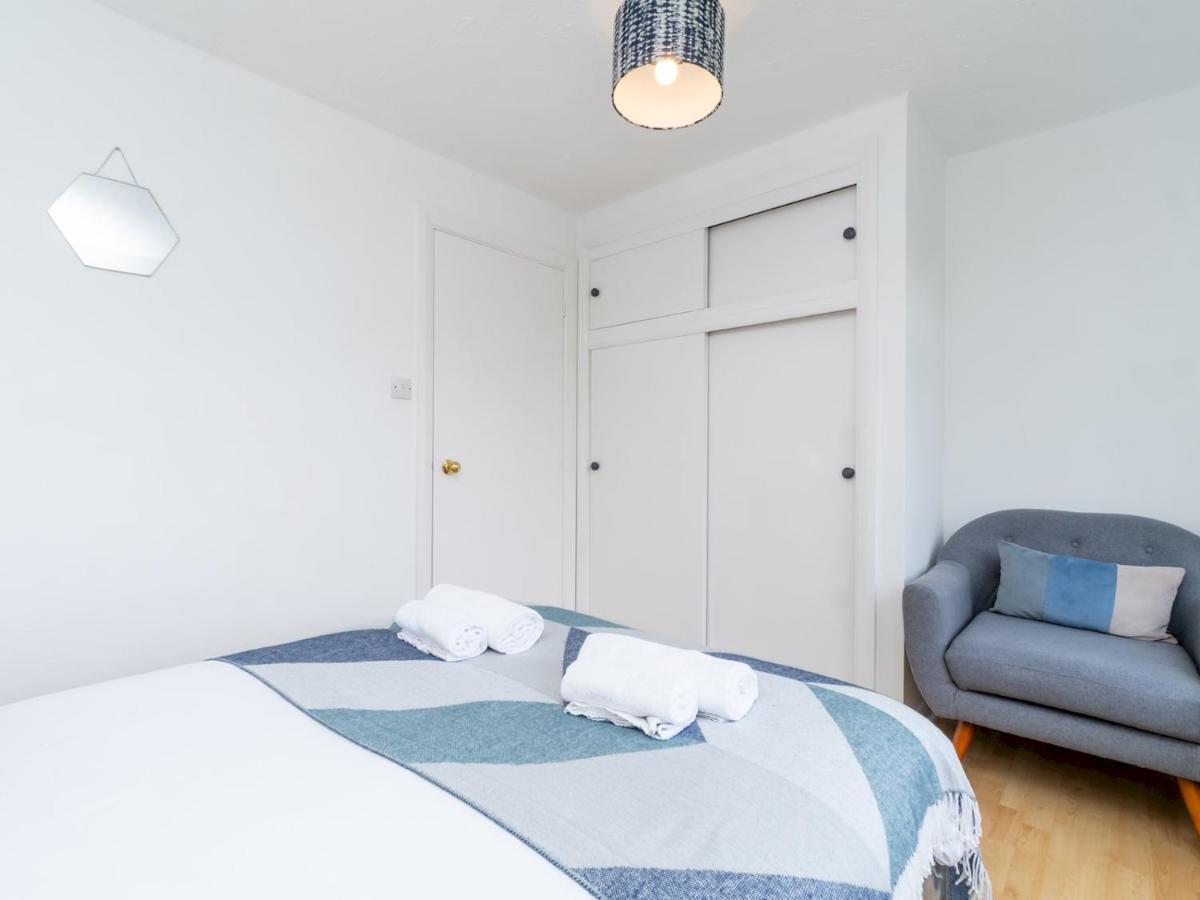 One bed flat with stunning views and free parking - Pass the Keys - 5