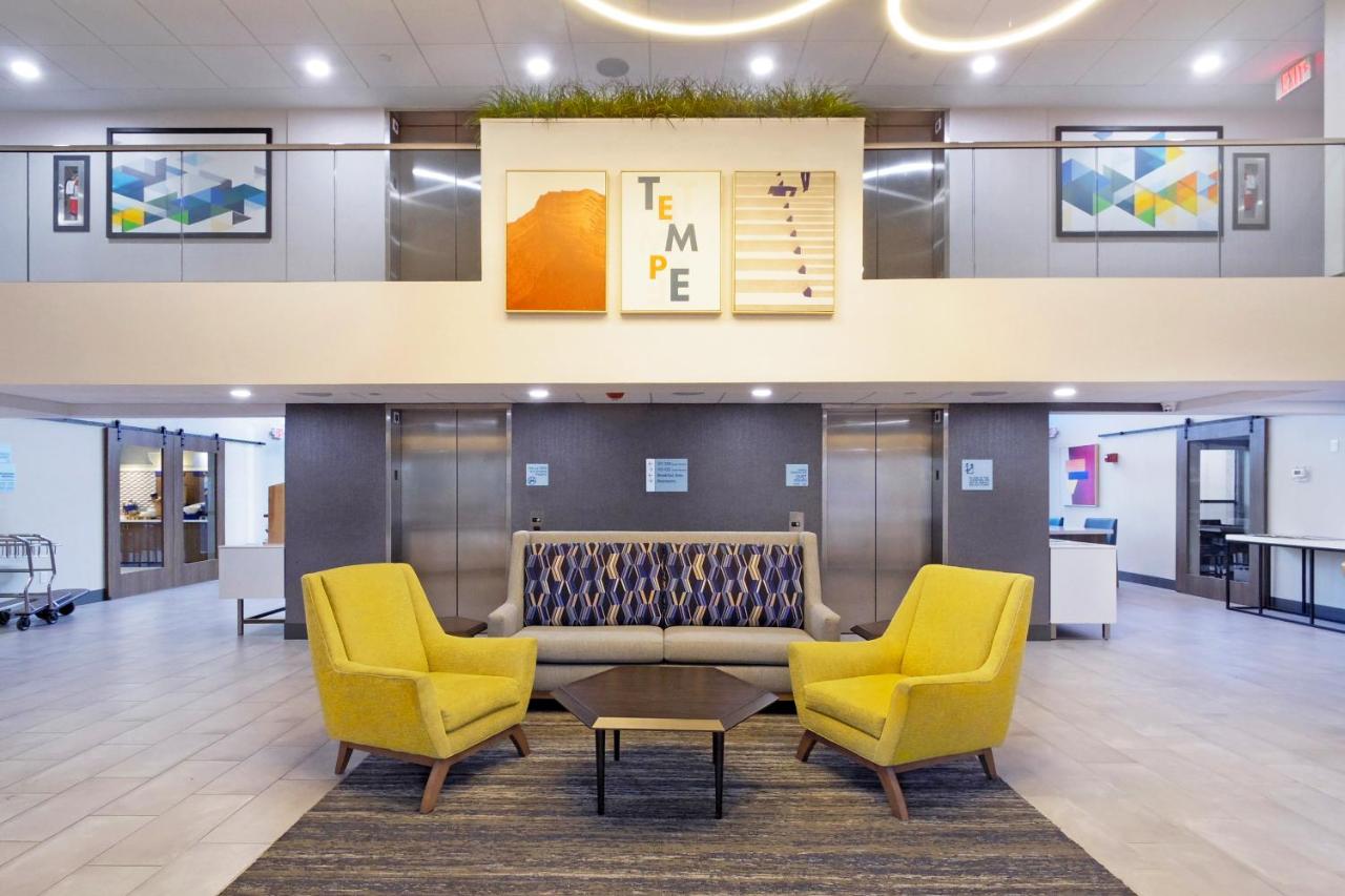 Image: Holiday Inn Express & Suites Phoenix - Tempe by IHG