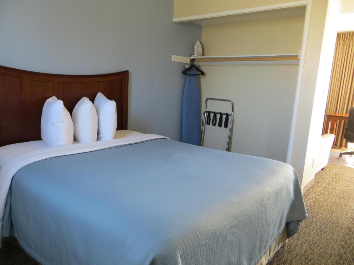 Coronet Motel — photo 13