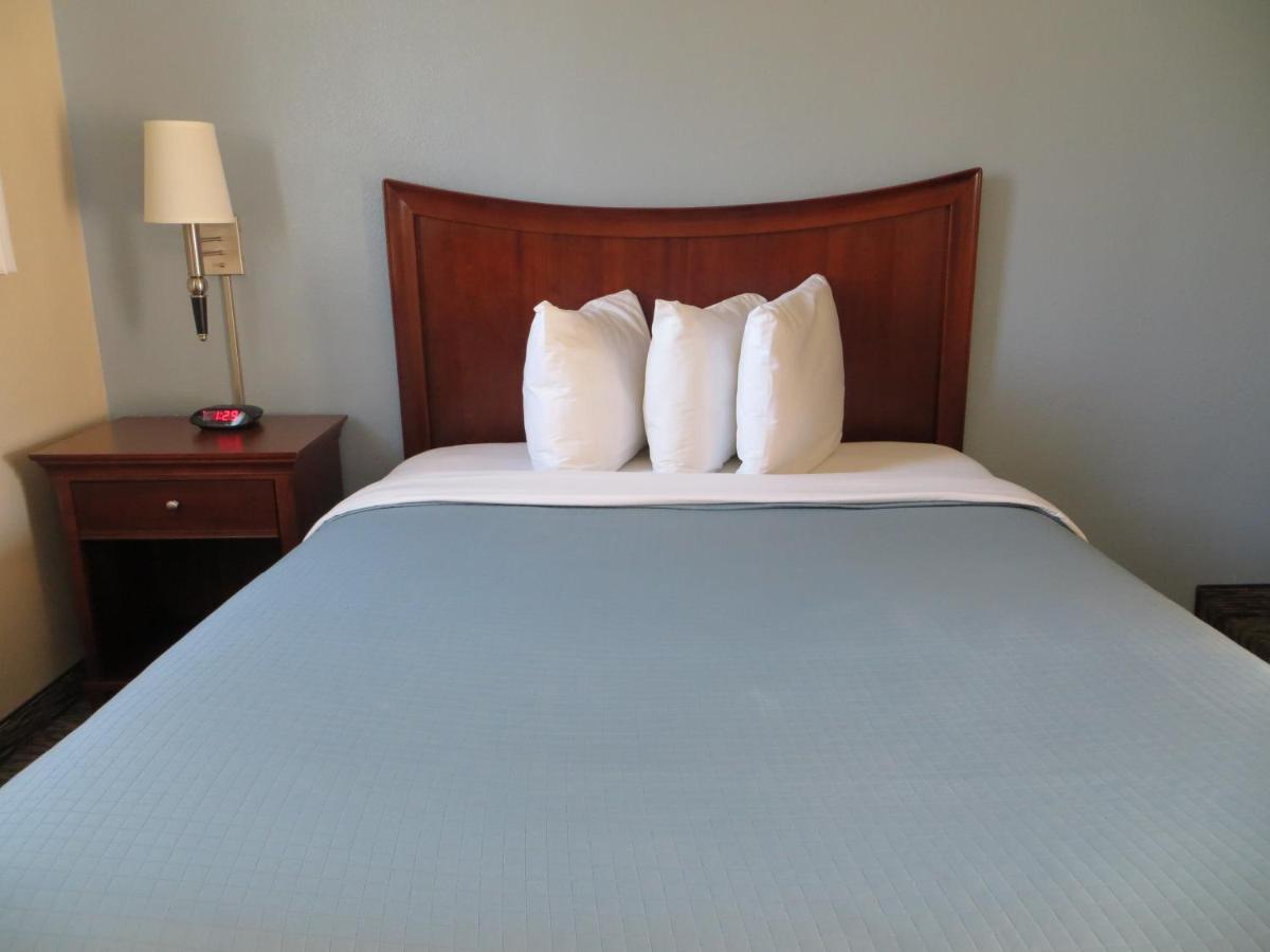 Coronet Motel — photo 15