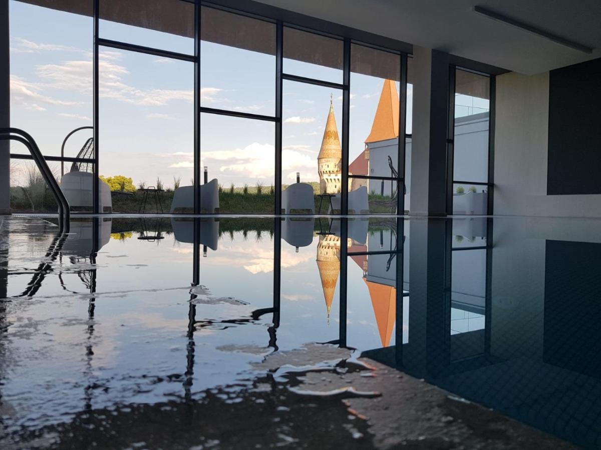 Heated swimming pool: WERK Hotel & SPA