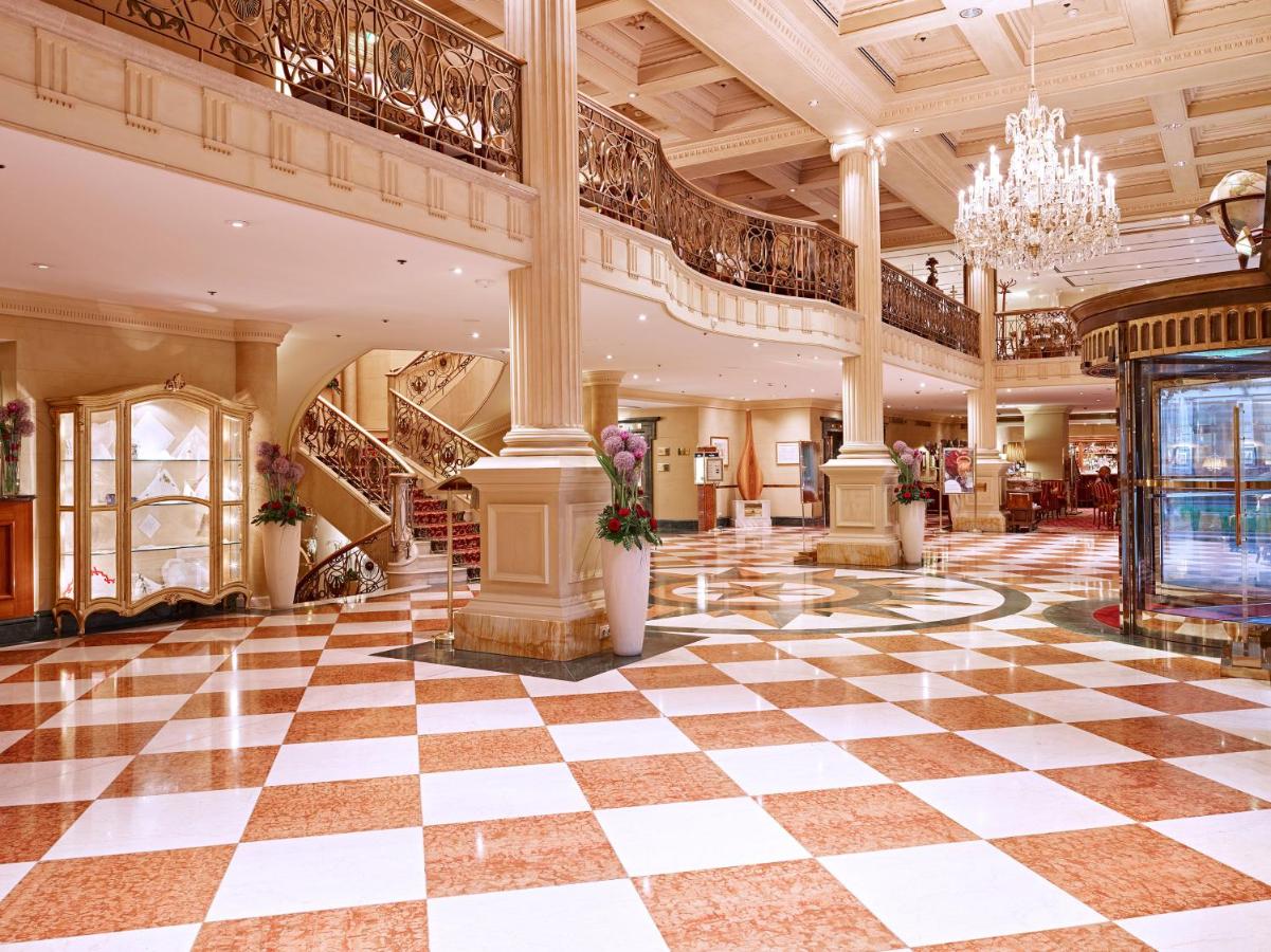 Grand Hotel Wien photo