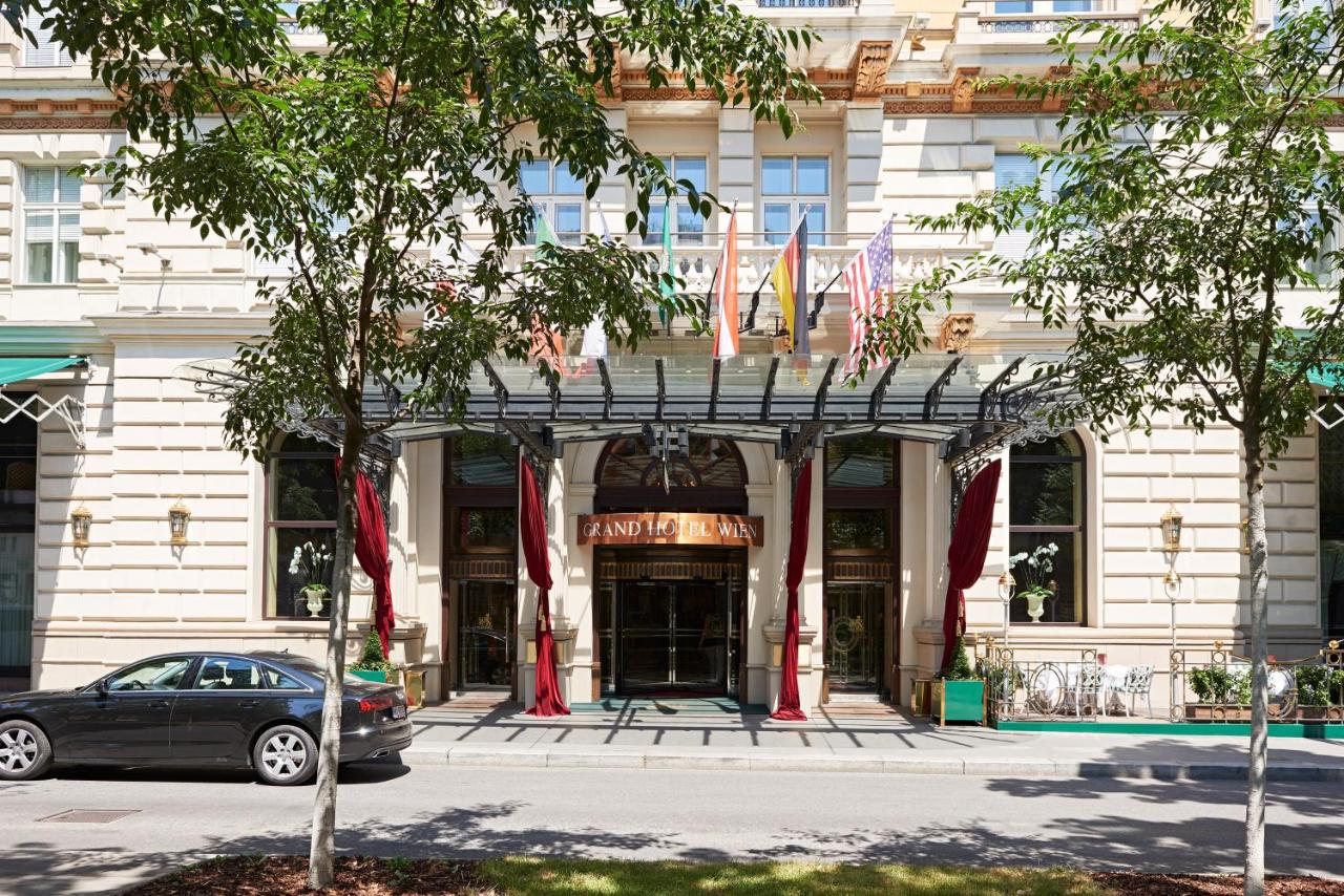 Grand Hotel Wien photo