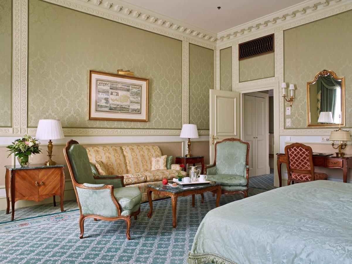 Grand Hotel Wien photo