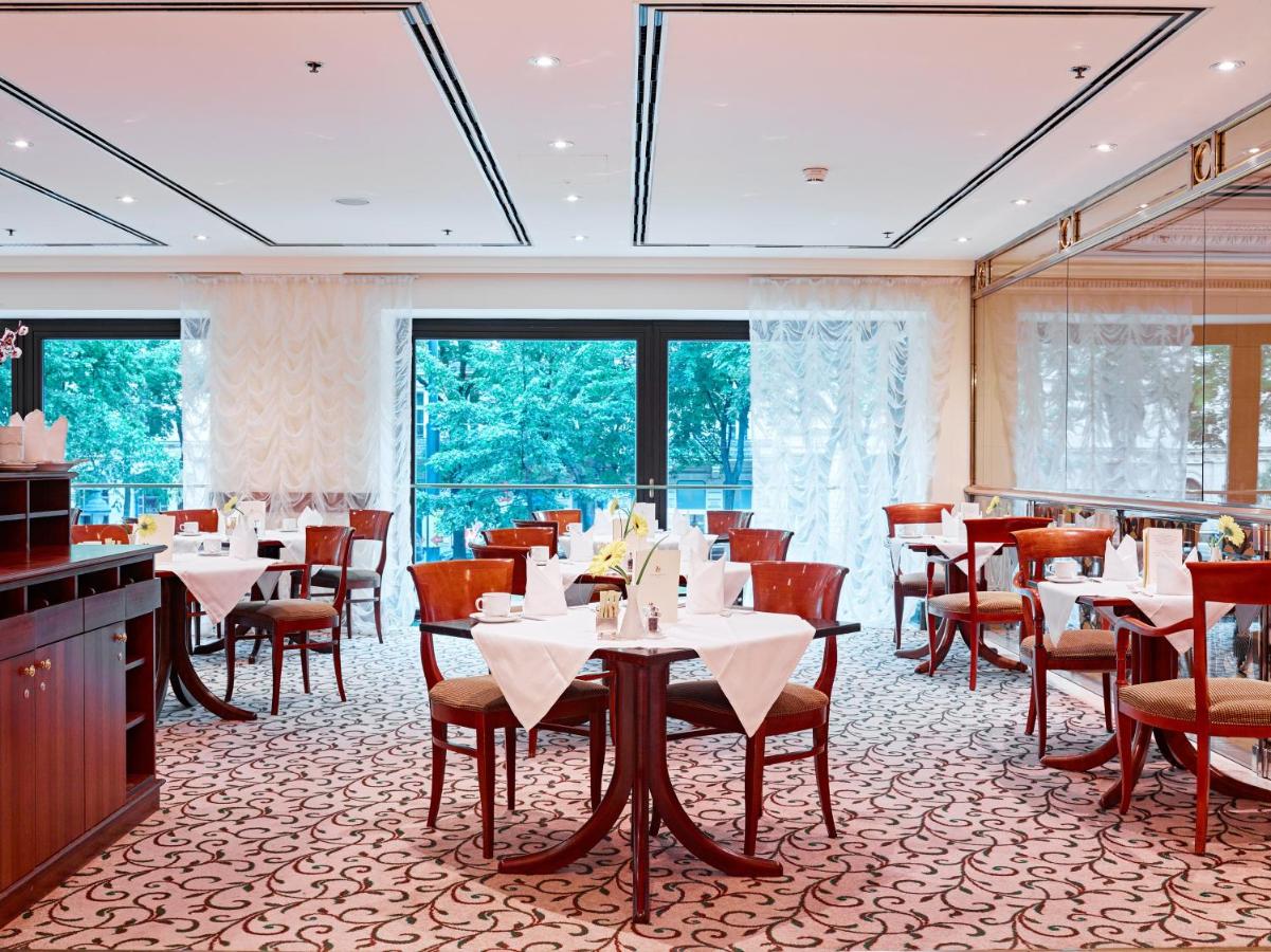 Grand Hotel Wien photo